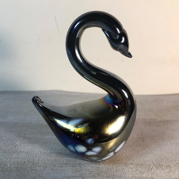 Other - Vintage Iridescent black swan  art glass 4 1/2” x 3
